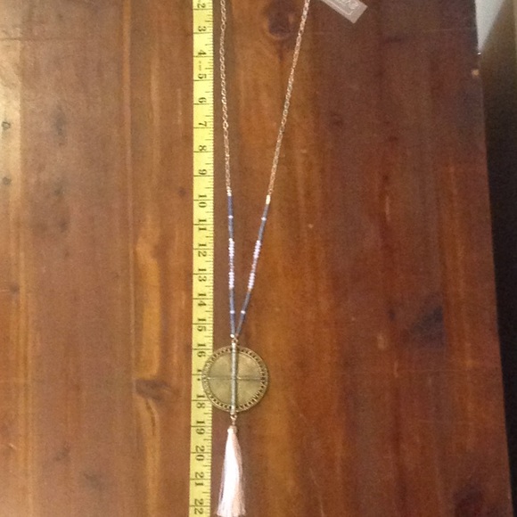 NECKLACE - Picture 4 of 8